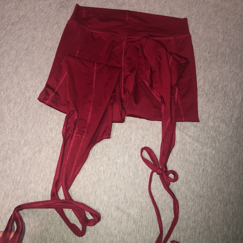 Red Cropped Leggings with Ballerina Ties